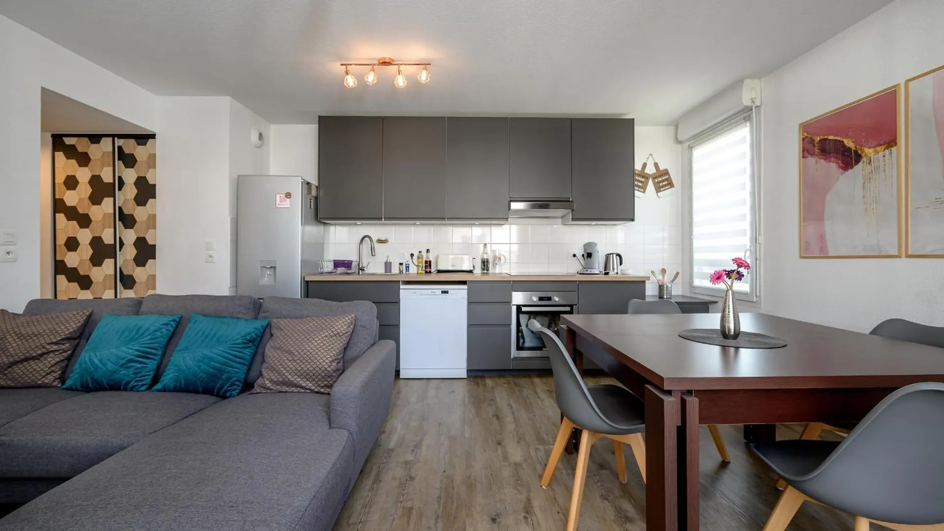 L Antre Ensoleillee Du Minotaure, Parking Apartman Toulouse
