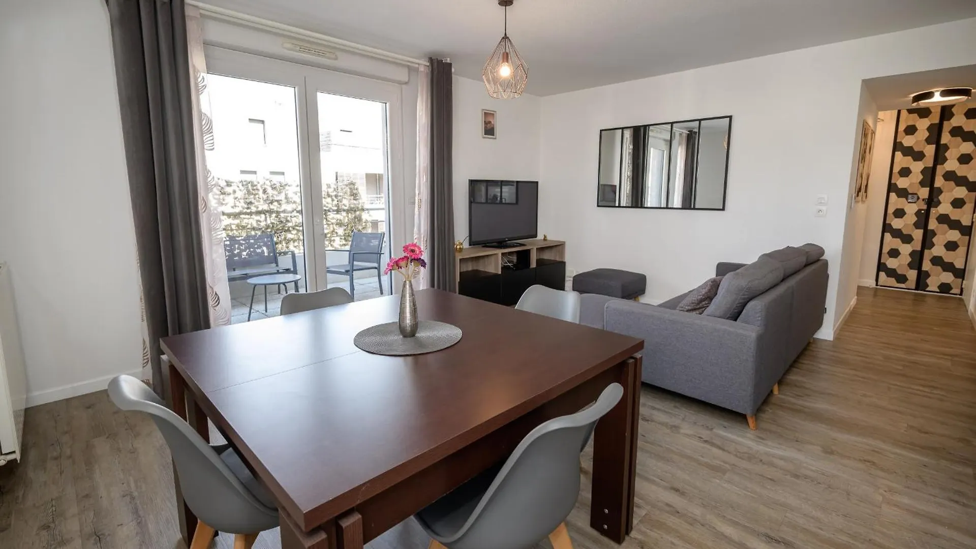 L Antre Ensoleillee Du Minotaure, Parking Apartman Toulouse
