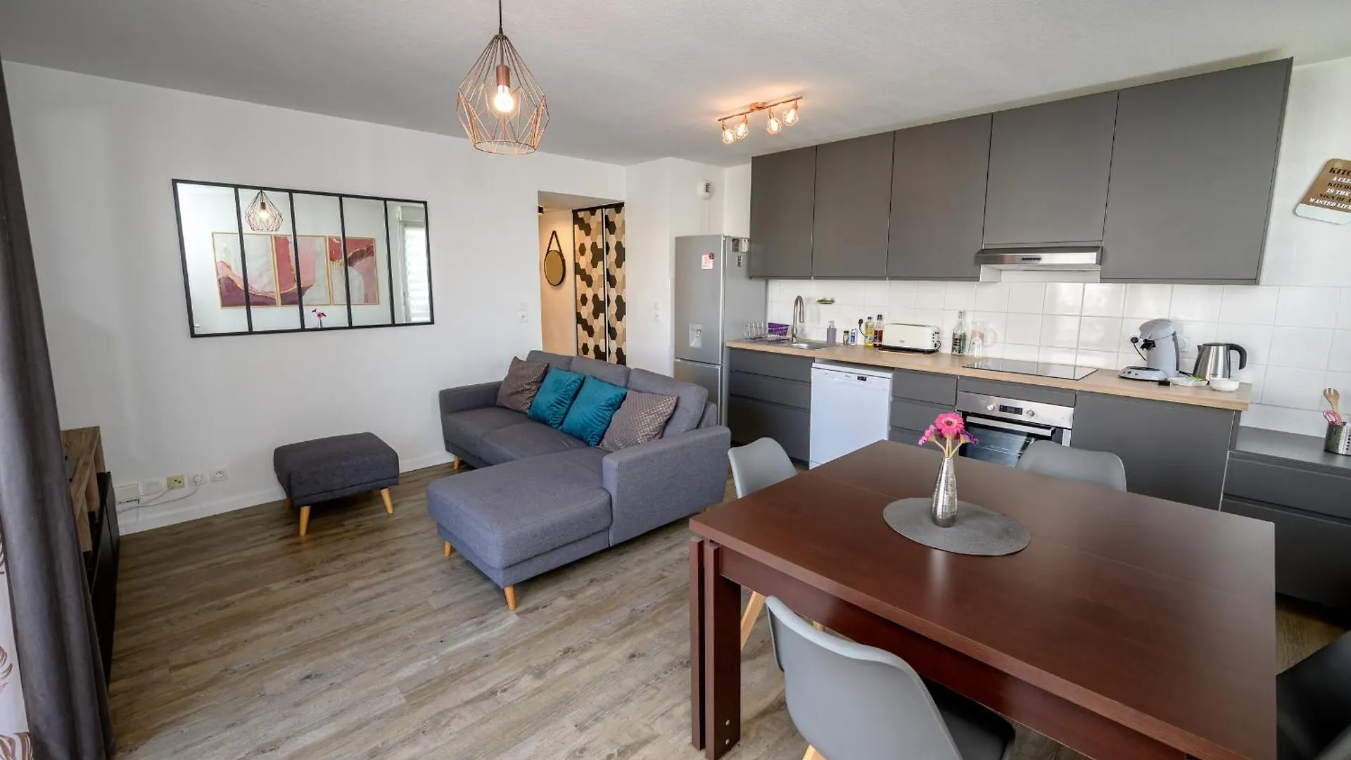 L Antre Ensoleillee Du Minotaure, Parking Apartman Toulouse Franciaország